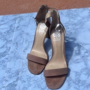 Vince camuto shoe color taupe